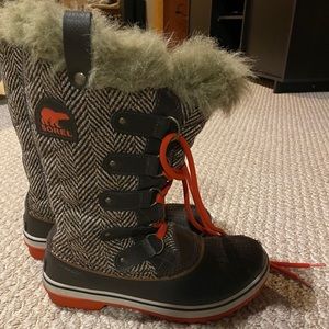 Sorel Joan of Arctic herringbone boots. Size 9.